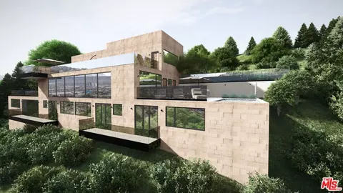 7315 W Pyramid Pl, Los Angeles, CA 90046