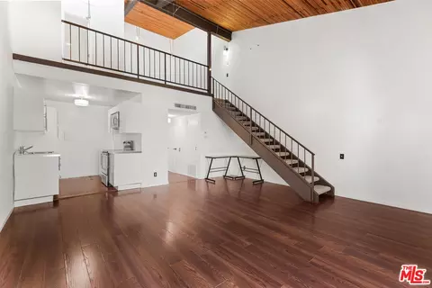 5460 White Oak Ave #G313, Encino, CA 91316