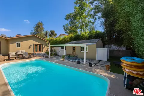 4719 W Wortser Ave, Sherman Oaks, CA 91423