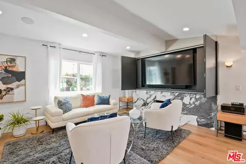 5681 E Vernon St, Long Beach, CA 90815 photo 3