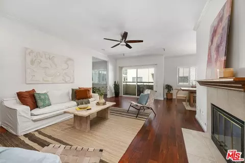 14630 Dickens St #210, Sherman Oaks, CA 91403