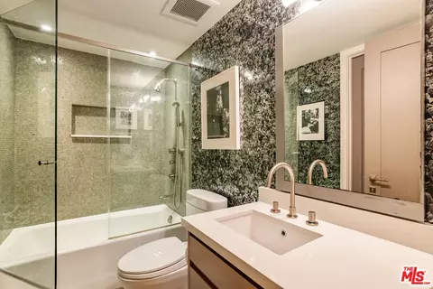 434 N Mansfield Ave, Los Angeles, CA 90036