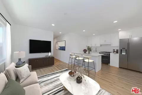 1105 E 103rd Pl, Los Angeles, CA 90002