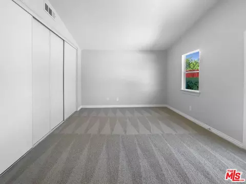 2897 Chuckwagon Rd, Palmdale, CA 93550 photo 5