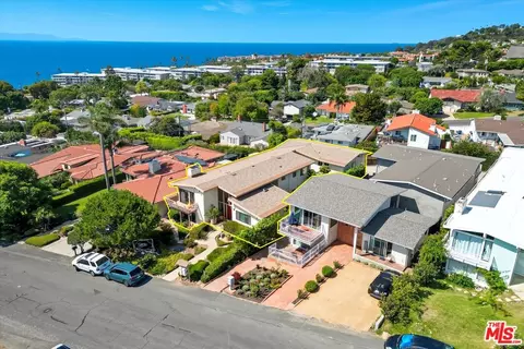 7 Clipper Rd, Rancho Palos Verdes, CA 90275