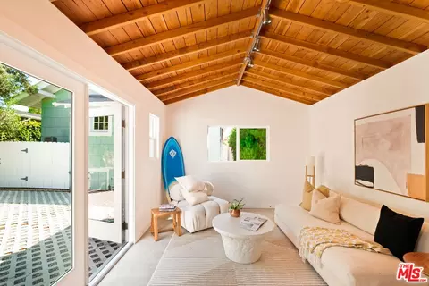 729 Marco Pl, Venice, CA 90291 photo 25