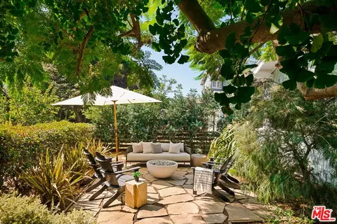 729 Marco Pl, Venice, CA 90291 photo 3
