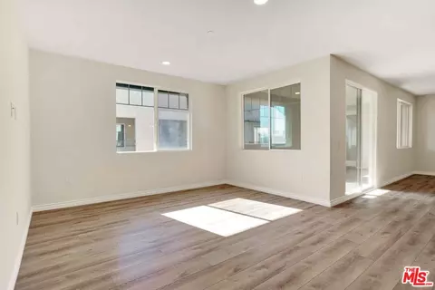 2850 Wagon Wheel Rd #401, Oxnard, CA 93036 photo 20