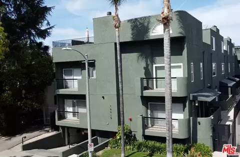 14919 Dickens St #104, Sherman Oaks, CA 91403
