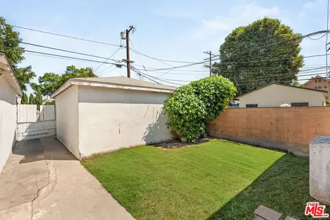 Exterior - 477 E 59th St, Long Beach, CA 90805 photo 5 of 5