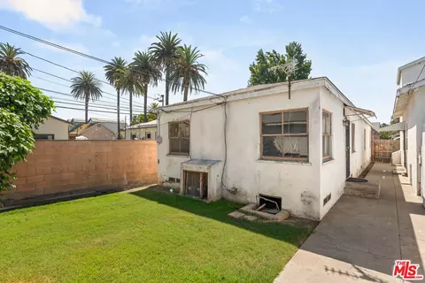 Exterior - 477 E 59th St, Long Beach, CA 90805 photo 4 of 5
