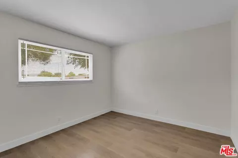 Bedroom - 12625 Tamiani Rd, Apple Valley, CA 92308 photo 4 of 9