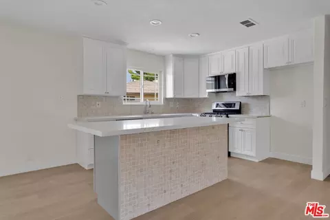 Other - 12625 Tamiani Rd, Apple Valley, CA 92308 photo 2 of 10