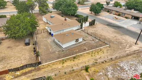 View/Area - 12625 Tamiani Rd, Apple Valley, CA 92308 photo 5 of 6