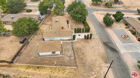 View/Area - 12625 Tamiani Rd, Apple Valley, CA 92308 photo 3 of 6