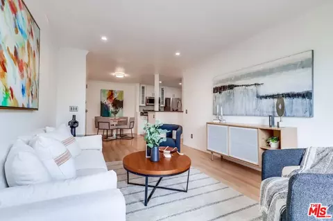 1351 N Orange Dr #212, Los Angeles, CA 90028
