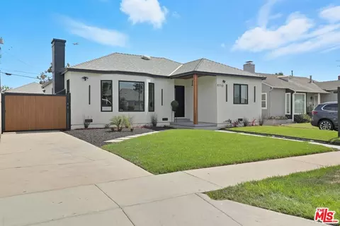 9710 S 8th Ave, Inglewood, CA 90305