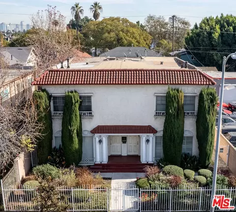 2952 S Western Ave, Los Angeles, CA 90018