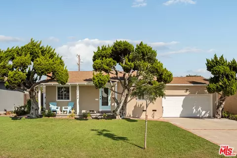 8734 Airlane Ave, Los Angeles, CA 90045