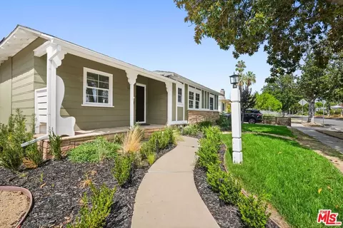5801 Costello Ave, Valley Glen, CA 91401