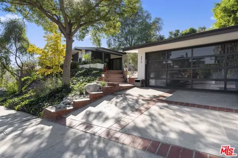 8670 Allenwood Rd, Los Angeles, CA 90046