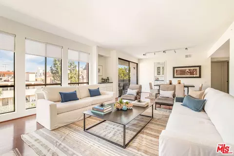 11805 Mayfield Ave #202, Los Angeles, CA 90049