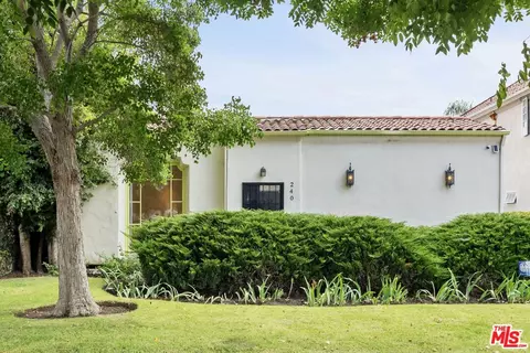 240 S Swall Dr, Beverly Hills, CA 90211