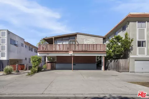 1111 S Holt Ave, Los Angeles, CA 90035