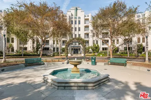 5625 Crescent Park W #125, Playa Vista, CA 90094