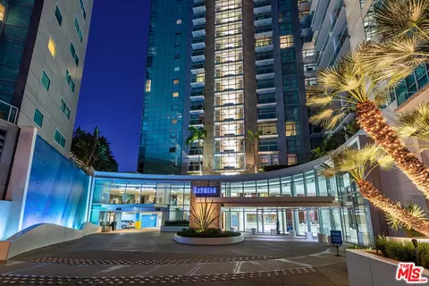 13700 Marina Pointe Dr #722, Marina Del Rey, CA 90292