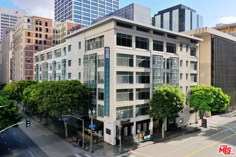 630 W 6th St #303, Los Angeles, CA 90017