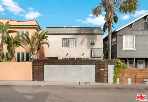 125 Brooks Ave, Venice, CA 90291
