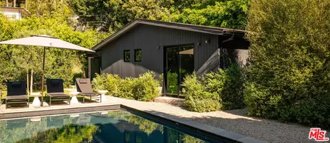 4157 Sunswept Dr, Studio City, CA 91604