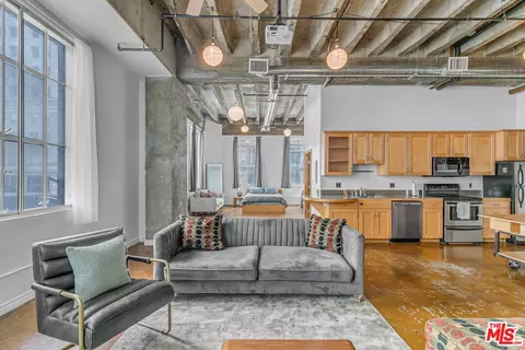 312 W 5th St #218, Los Angeles, CA 90013
