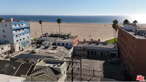 23 Wavecrest Ave, Venice, CA 90291 photo 6