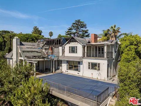 991 Bel Air Rd, Los Angeles, CA 90077