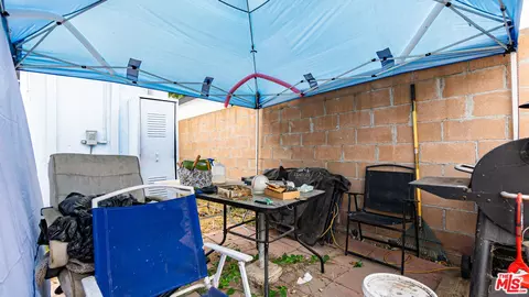 Exterior - 267 E 57th St, Long Beach, CA 90805 photo 6 of 13