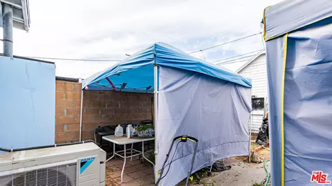 Exterior - 267 E 57th St, Long Beach, CA 90805 photo 5 of 13