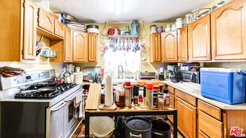 Kitchen - 267 E 57th St, Long Beach, CA 90805 photo 1 of 3