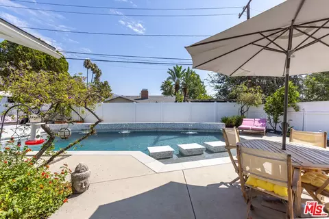 Exterior - 1270 Valley View Ave, Pasadena, CA 91107 photo 5 of 14