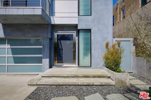 Other - 2329 Clement Ave, Venice, CA 90291 photo 1 of 4