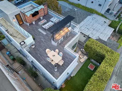 Exterior - 2329 Clement Ave, Venice, CA 90291 photo 10 of 10