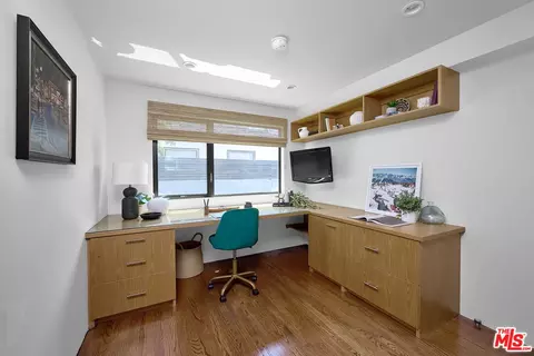 Other - 2329 Clement Ave, Venice, CA 90291 photo 3 of 4