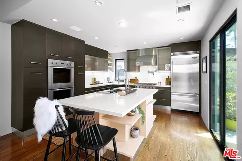 Kitchen - 2329 Clement Ave, Venice, CA 90291 photo 2 of 3