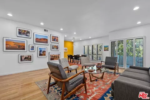 651 Wilcox Ave #3G, Los Angeles, CA 90004