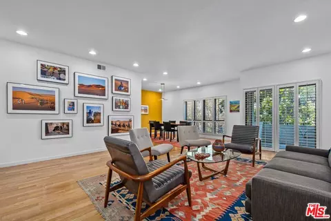 651 Wilcox Ave #3G, Los Angeles, CA 90004