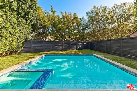 11230 Dilling St, Studio City, CA 91602 photo 17