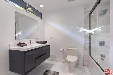 11230 Dilling St, Studio City, CA 91602 photo 12