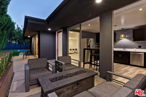 11230 Dilling St, Studio City, CA 91602 photo 14