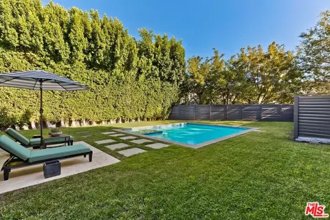 11230 Dilling St, Studio City, CA 91602 photo 19
